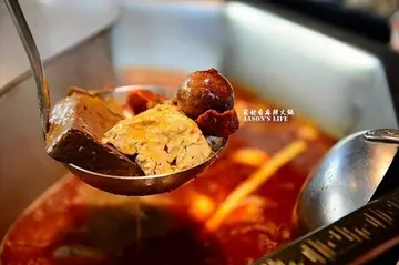 冷到快崩潰！火鍋料會在熱湯裡翻滾的"鴛鴦鍋"我來了！