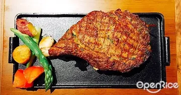 【NEWS】份量爆表！王品推出「金馬」期間限定「35盎司焰烤濕式肋眼牛排」！