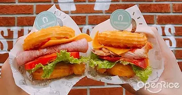 【NEWS】領先韓國「吉拿圈漢堡」全台搶先開賣！「Street Churros」更推出限定5天超搶戲吉拿圈耶誕新品！