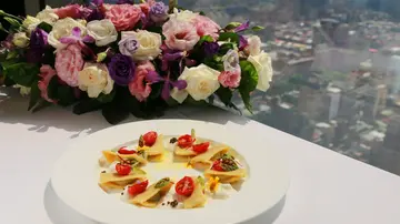 【NEWS】香氣直撲鼻腔的必吃義式麵餃!烤箱神器加持戰斧牛排 五星飯店義籍新廚大玩百變義菜