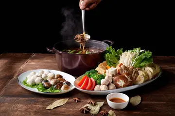 【天涼嗑鍋】美味選擇障礙大爆發!必吃不膩順口麻辣鍋 台北美福「飄香火鍋季」重磅集合粵台日式