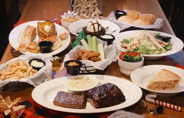 【耶誕不煩惱】一年被吃掉24座101高度牛排!聖誕就要吃暢銷款 Texas Roadhouse集TOP3牛排熱銷餐打造「聖誕響叮噹套餐」
