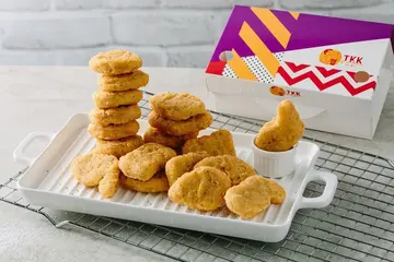 歡慶兒童節快樂加倍！童趣吃好吃滿 期間限定頂呱呱阿勇雞塊20塊只要139元
