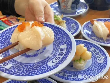 特選帆立貝＆生鮭魚鮮美滋味再翻倍！藏壽司豐原新分店滿額贈超夯巨型「蠟筆小新」