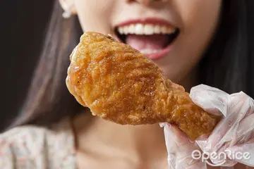 【全台】追劇必吃!消暑清爽就要配「蕎麥焙茶冰炫風」 麥當勞全新「蜂蜜洋釀韓風炸鷄腿」 限定登場