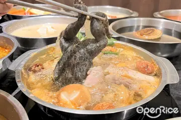 【全台】整隻田蛙趴上火鍋！暑假超高CP限期祭buffet餐檯多國料理 千葉火鍋推出連皮帶骨「青蛙火鍋」