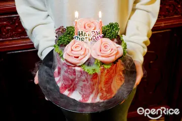 【全台】身份證238加菜囉！慶生就要爽嗑超巨肉蛋糕 馬辣集團祭3月免費送和牛、烏魚子吃到飽