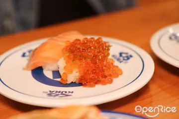 【全台】滿出來的超澎派鮭魚季限時上桌！高雄再添千坪土藏造型店 藏壽司楠梓店開幕祭9折