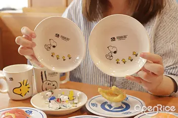 【全台】澎湃白玉堆出靜岡抹茶聖代！鮮嫩鱚魚天婦羅老饕必點 藏壽司 X史努比圓盤、馬克杯開搶