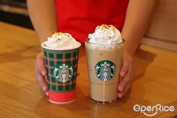 【全台】沒喝到這杯不算過耶誕節！搭最夯開心果千層蛋糕 星巴克耶誕年度暖心「太妃核果那堤」登場