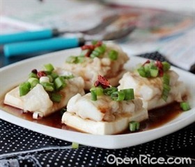 豆腐鮮蒸海魚