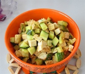 黃瓜拌豆腐