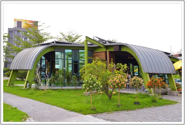 芒果咖啡柚子館