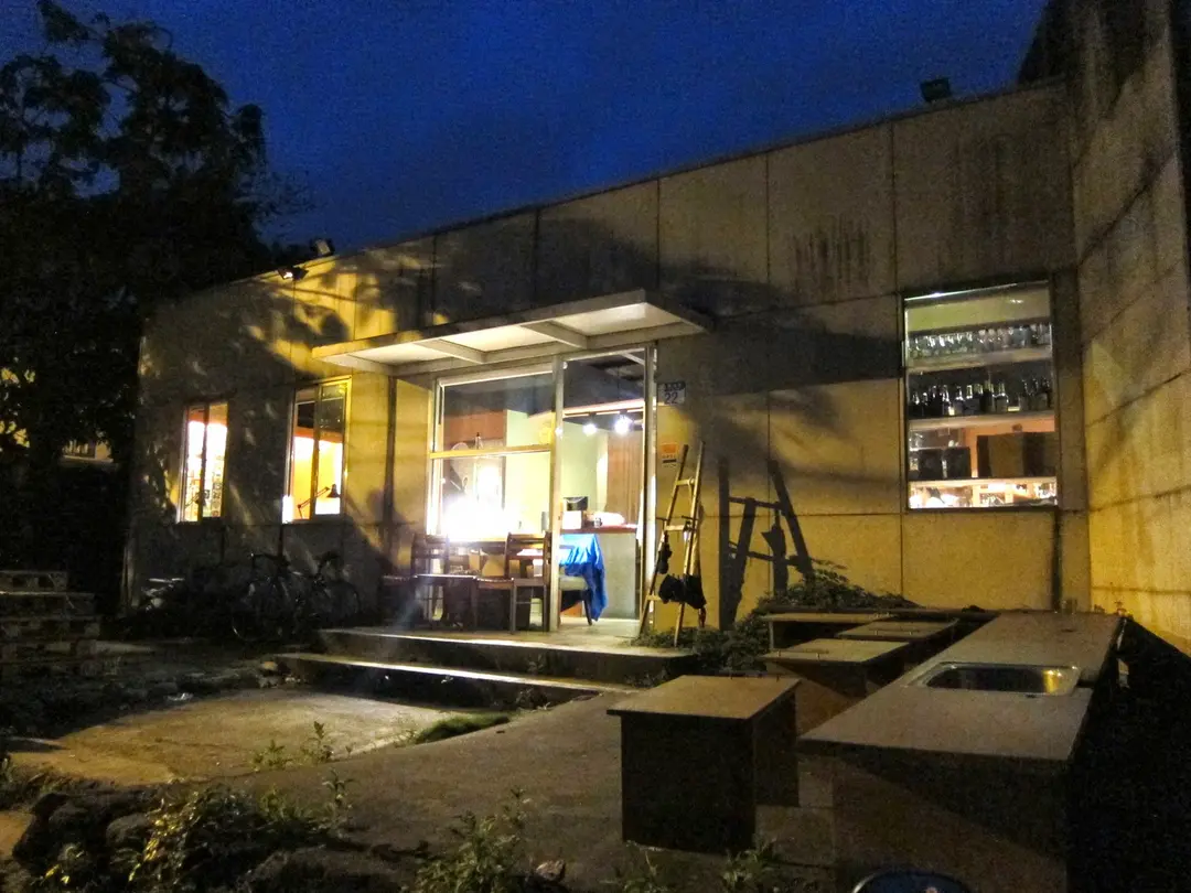9803咖啡館
