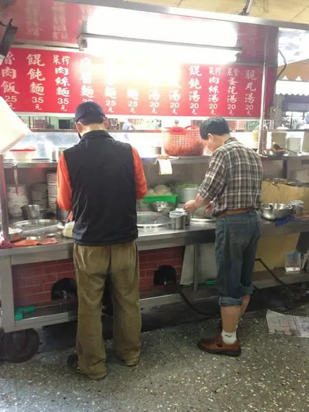 中美街無名麵攤