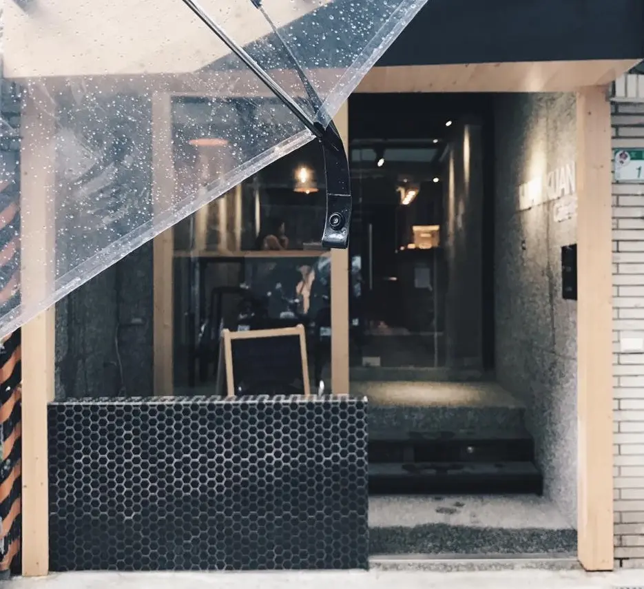 KUAN KUAN Café x Bar