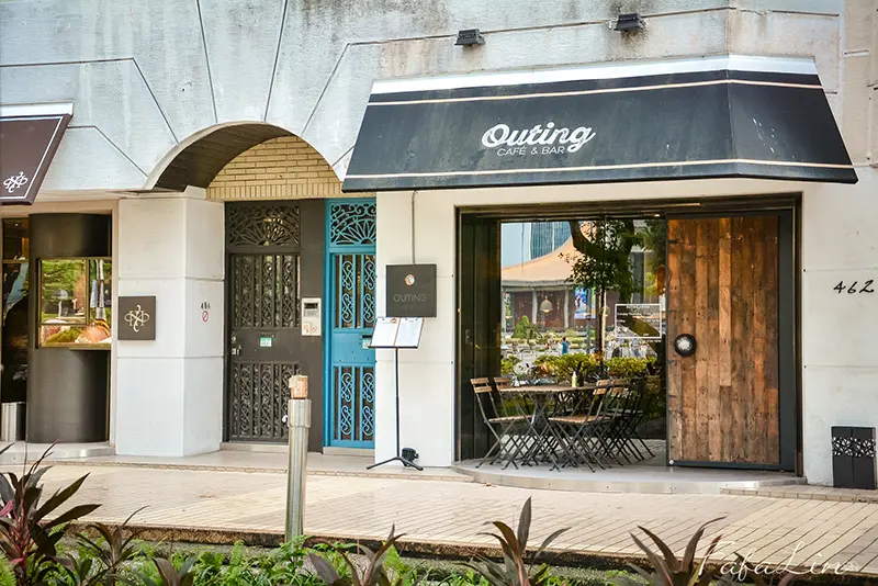 Outing Café & Bar