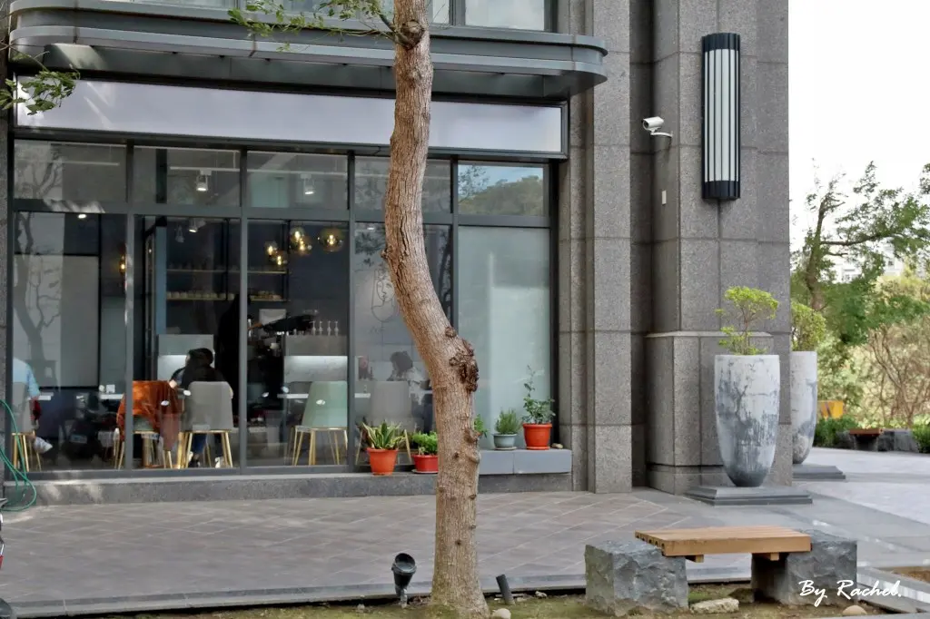 給你。早午餐