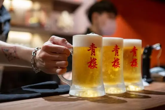 青樓中式餐酒館