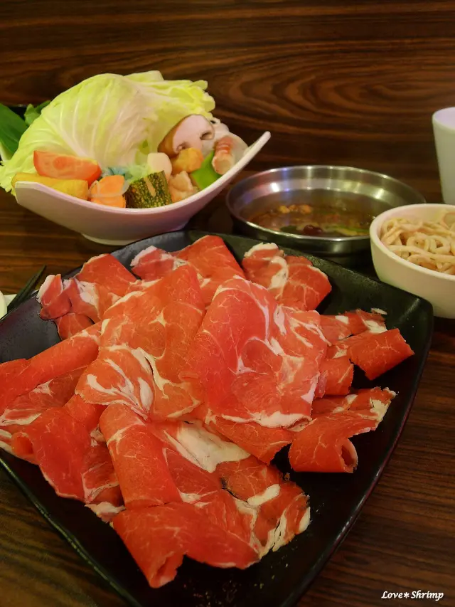 安格斯霜降牛肉鍋