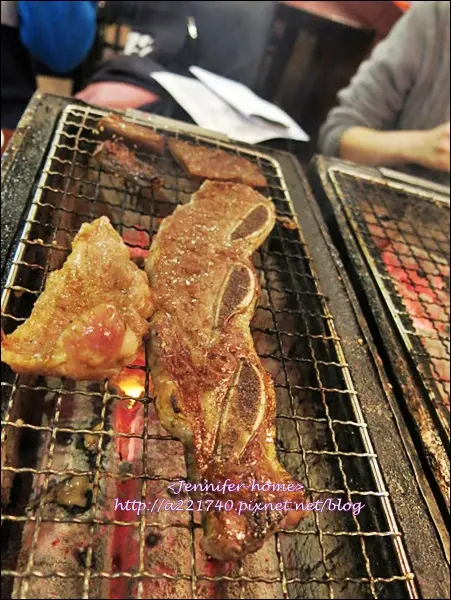 大塊的牛排是人氣王