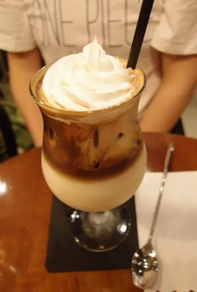 哈蜜瓜拿鐵