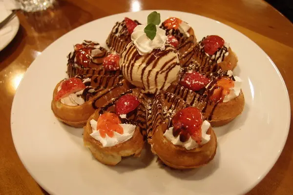 草莓鬆餅