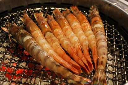 吃大明蝦和天使紅蝦不用自己剝殼