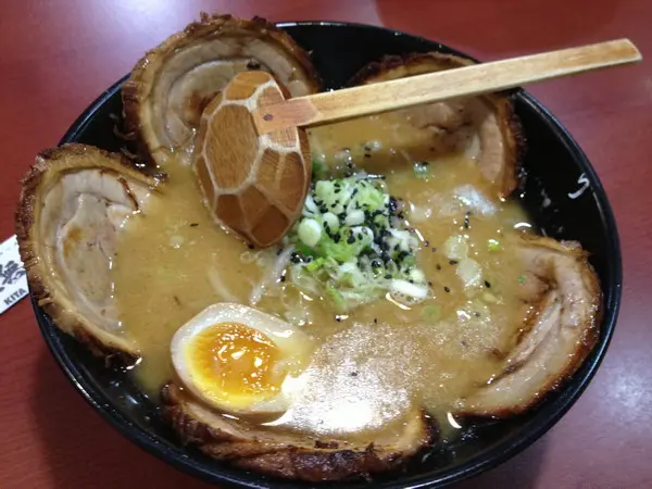 燒烤叉燒白味噌雙拉麵