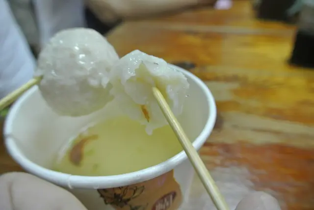 花枝丸有兩粒, 好重花枝味又彈牙