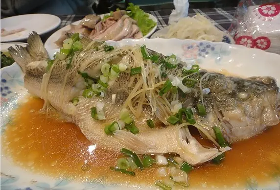 清蒸鱸魚