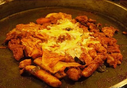 春川達卡比