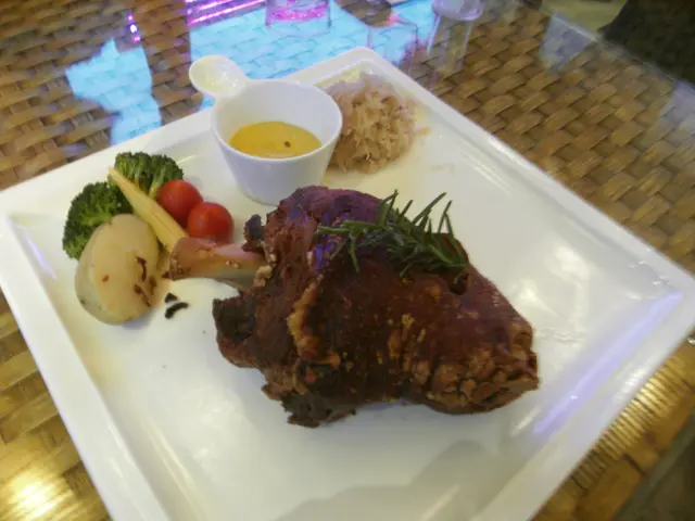 主廚套餐2：慕尼黑爐烤脆皮豬腳