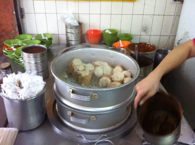 胖嘟嘟的阿給就蒸熟後就可以吃了。