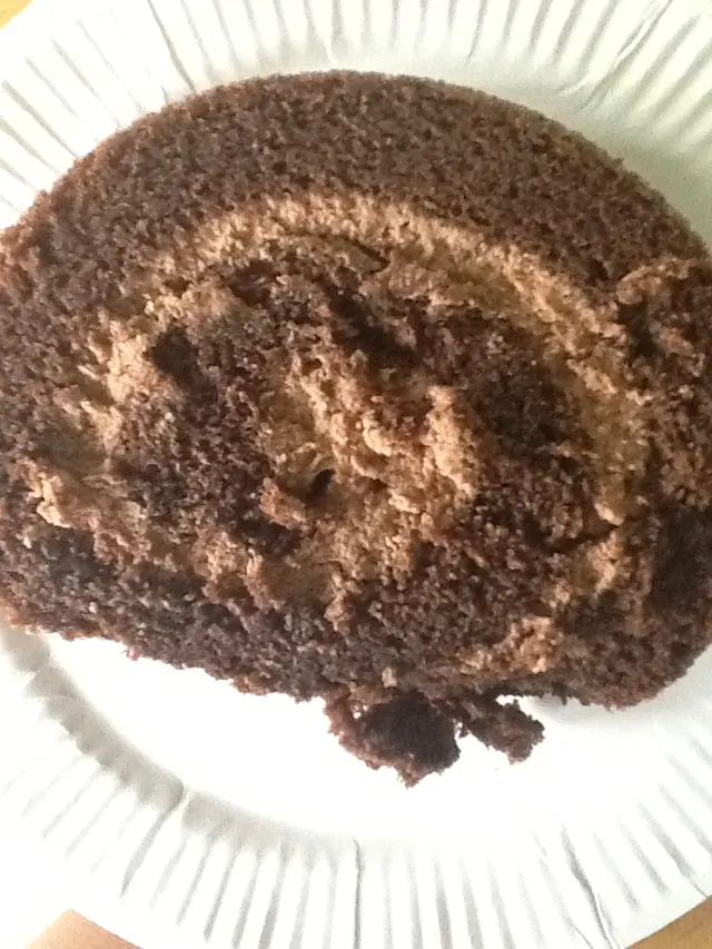 巧克力蛋卷切片