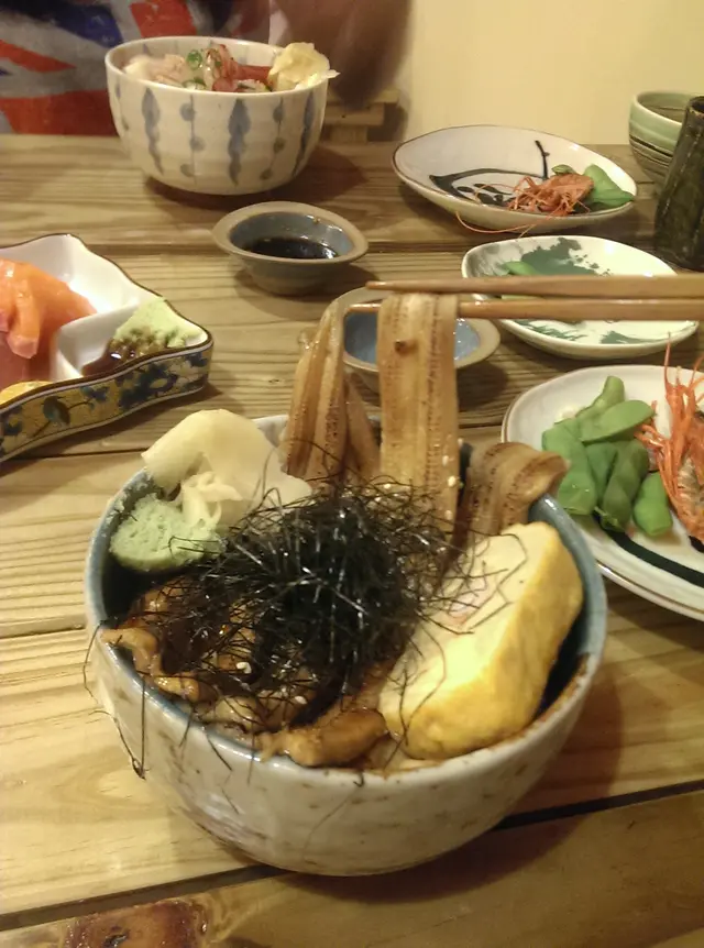 星鰻魚丼