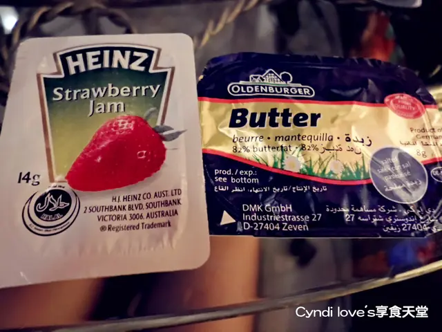 草莓跟奶油果醬