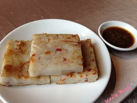 點心類。臘味蘿蔔糕