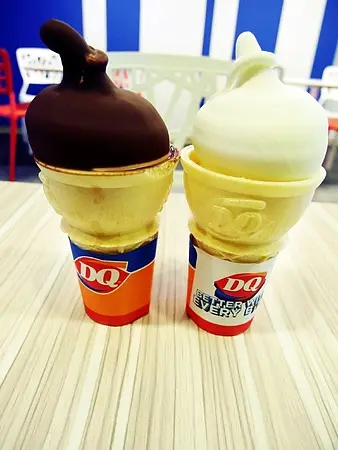 冰淇淋甜筒、巧克力脆皮甜筒