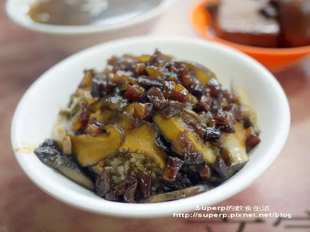 香菇魯肉飯
