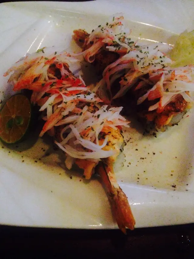 蟹肉披薩炸蝦捲壽司