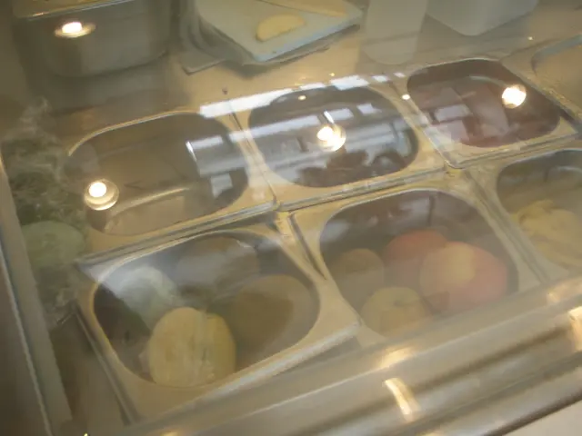 奇異果與蘋果^^捲餅裡都有^^