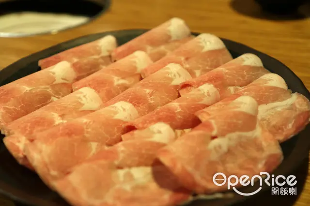 高湯川燙數秒即可品嘗的美味。