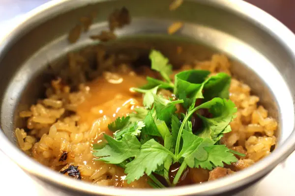 天補的米糕相當特別是以麻油,米酒等食材烹調入味