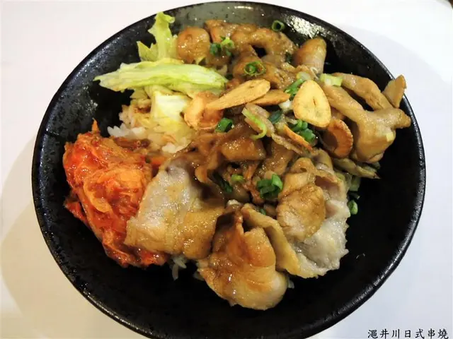香蒜燒豬五花丼 150