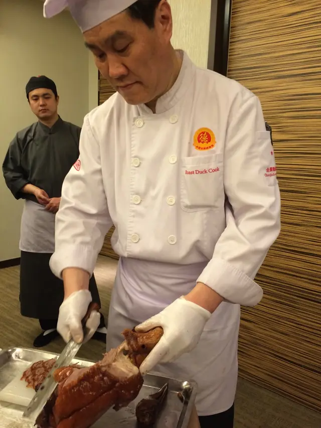 鴨師父蕭寶林及說菜員趙曉迪