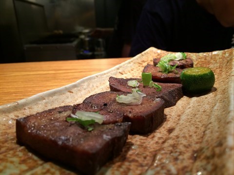 第一次在串燒店吃到種比較像是燉煮的牛肉, 而不是牛舌, 一看到這道菜覺得很失望