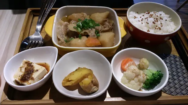 米定食系列-馬鈴薯燉肉