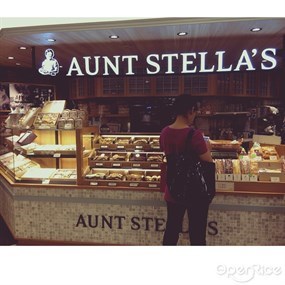 Aunt Stella詩特莉