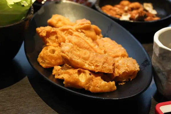 油條Fried bread sticks